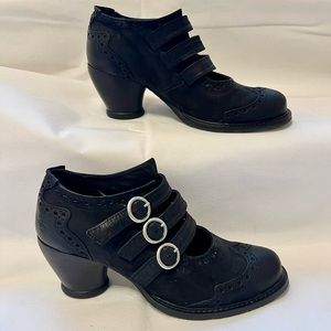 Fluevog East Ends Kitchener sz 6.5